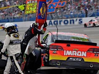 Jeff Gordon, No. 24 team at Talladega