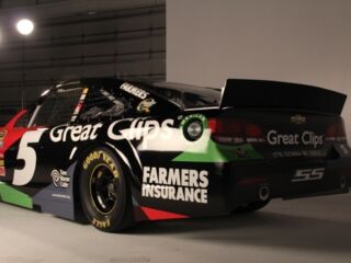 Kasey Kahne's Great Clips photo shoot