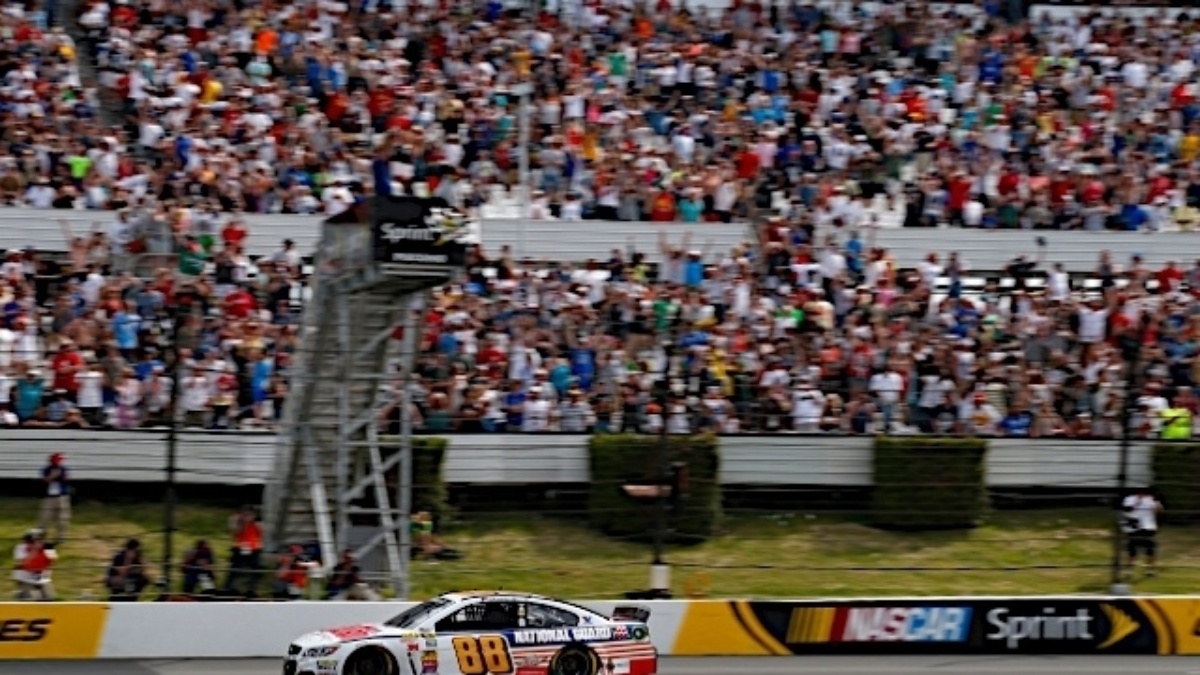 Dale Earnhardt Jr. takes the checkered flag at Pocono