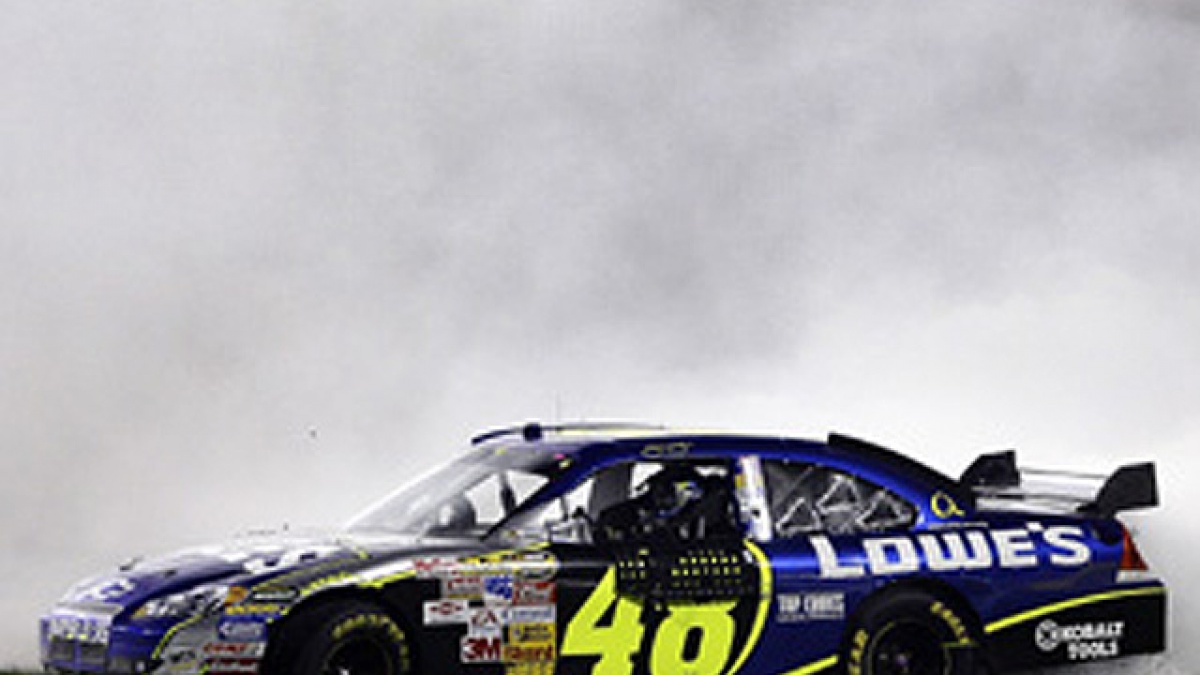 Johnson wins at RIR, leads points as Chase looms
