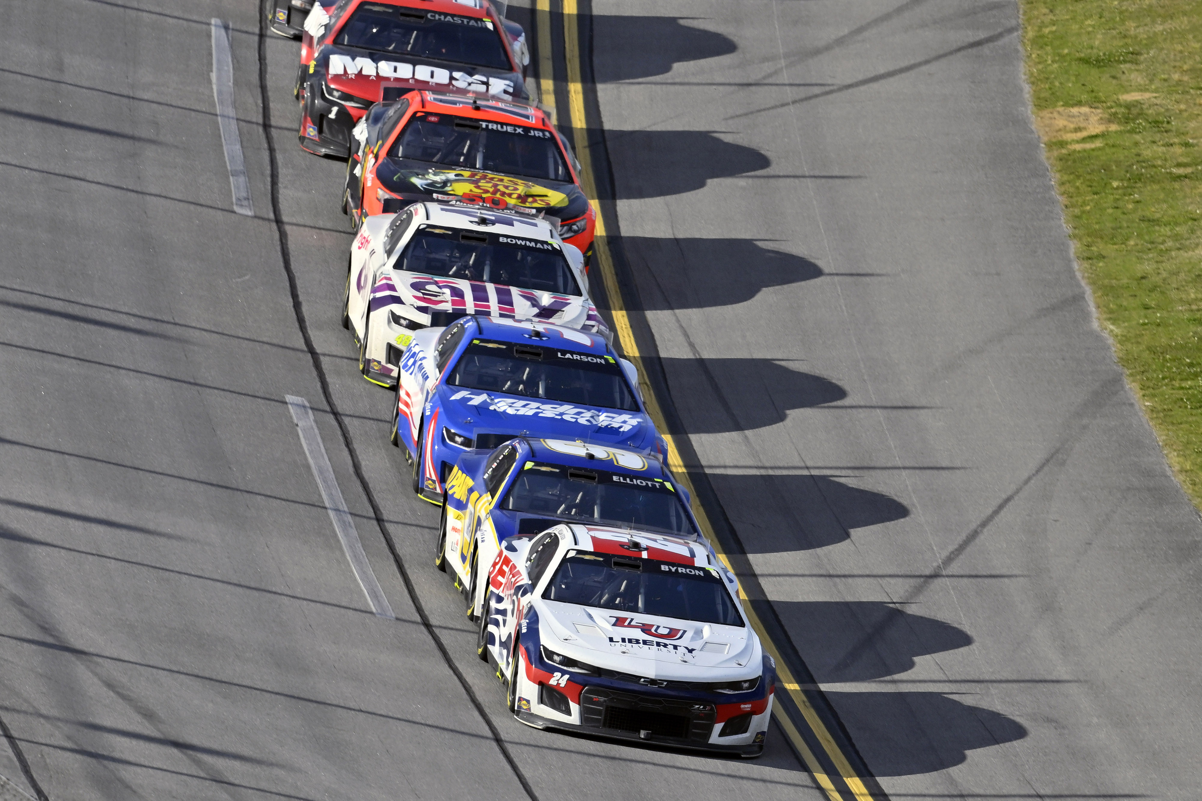 Dover Delirium! Bowman, Larson, Elliott'S Top 6 Finishes In A Wild Rain Shortened Nascar Race - dk470ri