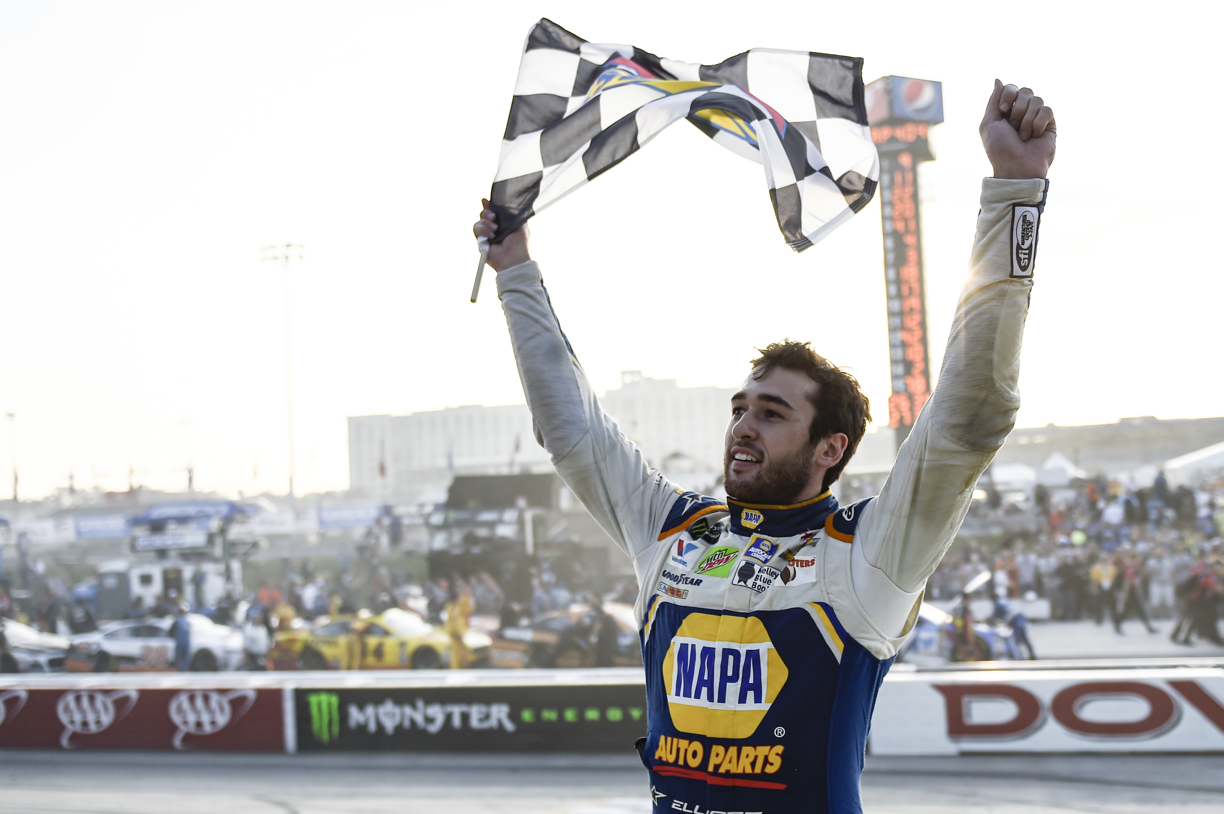 Unseen Footage: Drivers' Raw Reactions After Hamlin'S Dover Victory! - la7tg3n