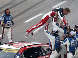 Byron takes home another clock at Martinsville | Images