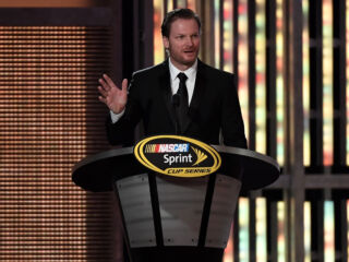 Watch Earnhardt accept Most Popular Driver award