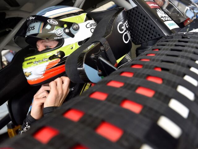 Kane Shepherd Racing Shots of the Race: Kahne at Homestead | Hendrick Motorsports