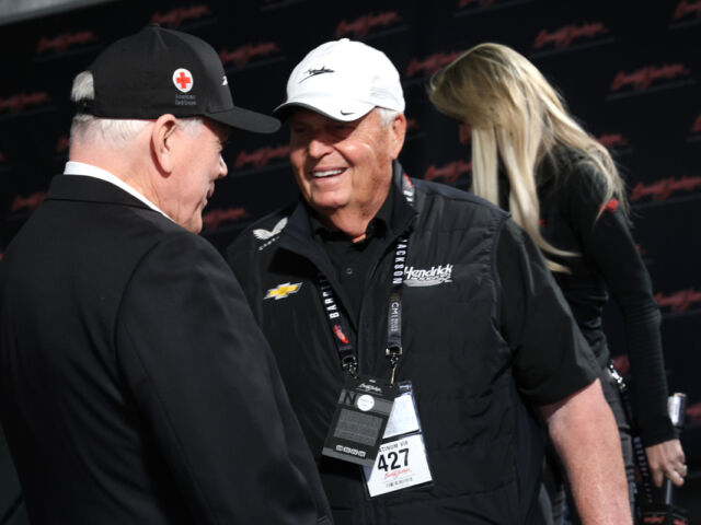 Charity-auction-1.jpg?mtime=